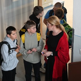 Zväčšiť fotografiu - Gymnázium púchov je plne bezbariérové