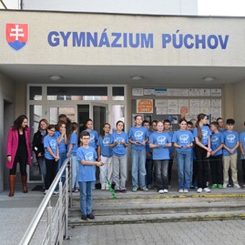 Zväčšiť fotografiu - Gymnázium púchov je plne bezbariérové
