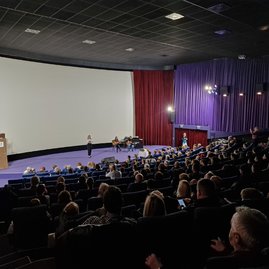 Zväčšiť fotografiu - Gymnázium v partizánskom oslavovalo - 20231103_175451