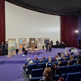 Zväčšiť fotografiu - Gymnázium v partizánskom oslavovalo - 20231103_180618