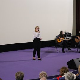 Zväčšiť fotografiu - Gymnázium v partizánskom oslavovalo - IMG_8384