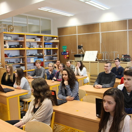 Gymnázium v partizánskom oslavuje 65. narodeniny, k jubileu dostane darček v podobe kompletnej rekonštrukcie - Gymnazium_PE__5_