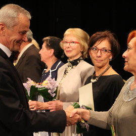 Gymnázium v púchove s významným jubileom, 70 rokov od založenia gymnázia prišli osláviť aj prvé absolventky školy - IMG_6533