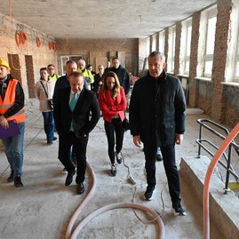 Zväčšiť fotografiu - Handlovská odborná škola prechádza modernizáciou, pribudnú špičkové technológie