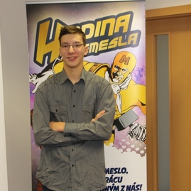 Hrdina remesla už má svoj notebook - HRDINA (4)