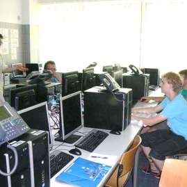 Informatika naostro - Brno 2014 (4)-800