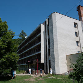 Zväčšiť fotografiu - Internát soš pruské zmodernizujú, pribudnú aj odborné učebne - 20220627_TSK_157w