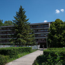 Zväčšiť fotografiu - Internát soš pruské zmodernizujú, pribudnú aj odborné učebne - 20220627_TSK_176w