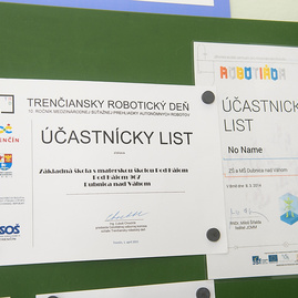 Jedno mesto, štyri základné školy; aj žiaci dubnických zš už pri výučbe používajú moderné pomôcky od tsk - 20170530_DUBNICA_TSK_foto_Radovan_Stoklasa_199w