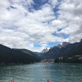 K rýchlostnej kanoistike ho priviedli spolužiaci, ktorých po pár týždňoch prestala baviť. študent dominik olexík zo soš stavebnej e. belluša to dotiahol až na majstrovstvá sveta. - Auronzo 4