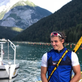 K rýchlostnej kanoistike ho priviedli spolužiaci, ktorých po pár týždňoch prestala baviť. študent dominik olexík zo soš stavebnej e. belluša to dotiahol až na majstrovstvá sveta. - Olexik MEJ 2