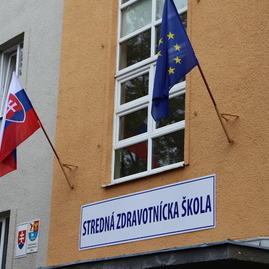 Zväčšiť fotografiu - Kraj je pripravený na školské testovanie a návrat detí do škôl - szs tn