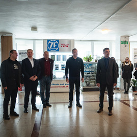 Zväčšiť fotografiu - Kraj odstraňuje bariéry vo väčšine župných stredných škôl - TSK_KD_mini-81