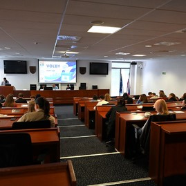 Zväčšiť fotografiu - Krajský mládežnícky parlament si zvolil nové predsedníctvo