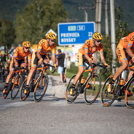 Medzinárodné cyklistické preteky okolo slovenska po roku opäť povedú naprieč trenčianskym krajom - 36a565f79792097d285a62fedf2