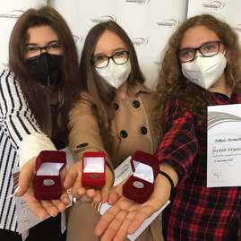 Zväčšiť fotografiu - Medzinárodnú cenu vojvodu z edinburghu si prevzalo 120 žiakov župných škôl - 245194498_2533539703456707_4385820826593436132_n