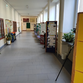 Zväčšiť fotografiu - Ministerská návšteva na pôde gymnázia v dubnici nad váhom - IMG_20210409_112757