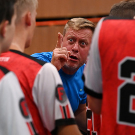 Zväčšiť fotografiu - Mládežnícky turnaj ovládli otrokovice, bulldogs brno a florko košice - 001