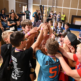 Zväčšiť fotografiu - Mládežnícky turnaj ovládli otrokovice, bulldogs brno a florko košice - 51