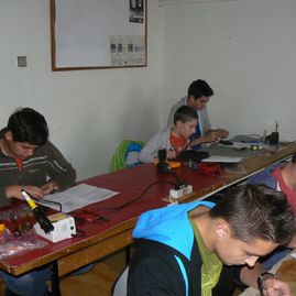 Mladí elektrotechnici súťažili v soš pod sokolicami v trenčíne - image005