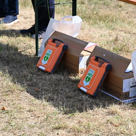 Zväčšiť fotografiu - Mladí hasiči absolvovali výcvikový tábor na Kopaniciach, hasiči dostali defibrilátory aj stan