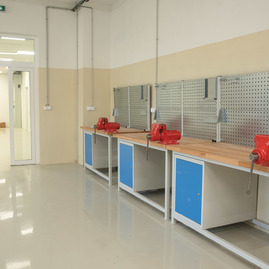 Zväčšiť fotografiu - Moderné centrum odborného vzdelávania pribudne v partizánskom - TSK_KD SOŠ PE dielne_mini-21