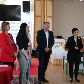 Zväčšiť fotografiu - Moderné gastronomické trendy predviedli počas maturity študenti prievidzskej kaliny - IMG_7435