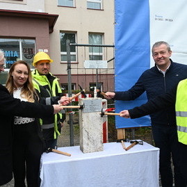 Zväčšiť fotografiu - Modernizácia do školy prinesie aj bilingválne vzdelávanie