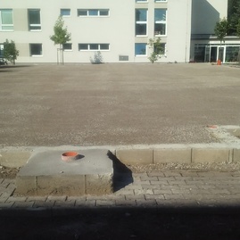 Multifunkčné ihrisko na gymnáziu v púchove už aj s hracou plochou - 20190809_083240