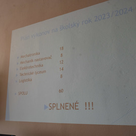 Zväčšiť fotografiu - Myjavskej priemyslovke sa darí meniť sa k lepšiemu - TSK_SPŠ MY_jedálen a spol_mini-52