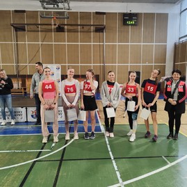Zväčšiť fotografiu - Na krajskom kole maratónu aerobiku súťažilo 18 stredných škôl - 4. Zdroj Krajské centrum voľného času