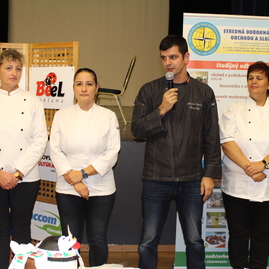 Na púchovskej soš obchodu a služieb študujú medailoví cukrári, kuchári i make-upartisti - IMG_5433