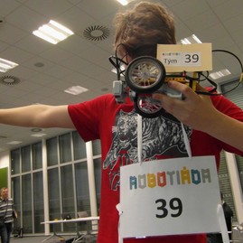 Na robotiáde 2017 v brne mal svoje zastúpenie aj tsk. bratia mazúrovci si z nej odniesli 3. miesto - SAM_6186 - kópia