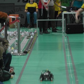 Na robotiáde 2017 v brne mal svoje zastúpenie aj tsk. bratia mazúrovci si z nej odniesli 3. miesto - SAM_6205 - kópia