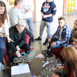 Na soš obchodu a služieb v trenčíne slávili multijazyčnosť v európe - IMG_7911
