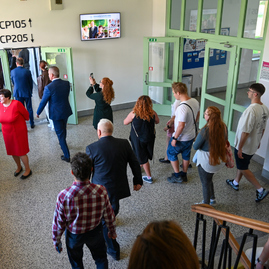 Zväčšiť fotografiu - Na trenčianskej univerzite začali akademický rok vo vynovených priestoroch