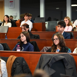 Zväčšiť fotografiu - Na župe zasadol mládežnícky parlament s novým vedením