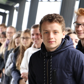 Zväčšiť fotografiu - Na župné stredné školy sa hlási viac ako 3 100 uchádzačov, voľných je ešte 500 miest - GYMNAZIUM_PU__9_