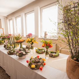 Zväčšiť fotografiu - Nádejné floristky z celého slovenska súťažili v pruskom - TSK_SOŠ Pruské_súťaž_mini-59