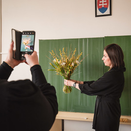 Zväčšiť fotografiu - Nádejné floristky z celého slovenska súťažili v pruskom - TSK_SOŠ Pruské_súťaž_mini-72