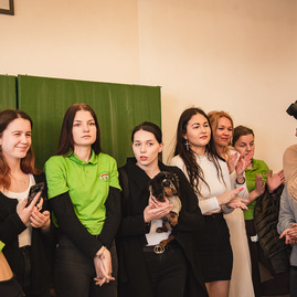 Zväčšiť fotografiu - Nádejné floristky z celého slovenska súťažili v pruskom - TSK_SOŠ Pruské_súťaž_mini-79