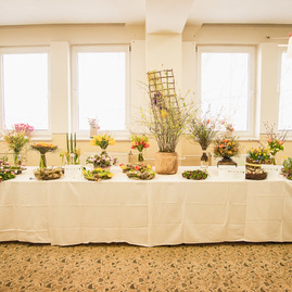 Zväčšiť fotografiu - Nádejné floristky z celého slovenska súťažili v pruskom - TSK_SOŠ Pruské_súťaž_mini-90