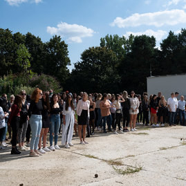 Zväčšiť fotografiu - Nádejní zdravotníci športujú vo vynovenej telocvični - 20210908_TSK__146w