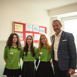 Zväčšiť fotografiu - Národná kultúrna pamiatka sa mení na modernú školu - TSK_SOŠ Pruské_strecha_intrák_mini-30
