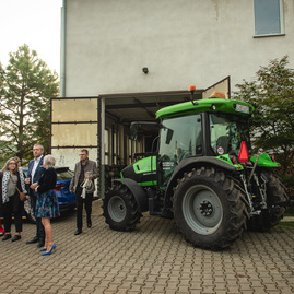 Zväčšiť fotografiu - Národná kultúrna pamiatka sa mení na modernú školu - TSK_SOŠ Pruské_strecha_intrák_mini-40