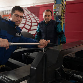 Zväčšiť fotografiu - Naštartovali prvé dve kompletne zložené „tatrovky“ - 20220404_PB_SOS_TATRA_009w