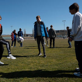 Zväčšiť fotografiu - Nechceme vojnu, chceme hrať futbal, odkazujú mladí ukrajinskí futbalisti - 20220314_BN_025w