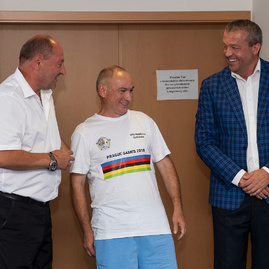 Nemšová je baštou dievčenského florbalu, z najväčšieho šampionátu na svete si tento rok nemšovské florbalistky odniesli striebro i zlato - 20180727_TSK_florbalistky_Nemsova_028w