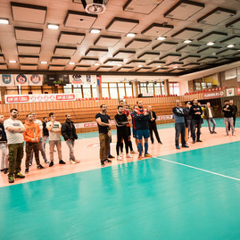 Zväčšiť fotografiu - Nepočujúci si zmerali sily na turnaji v trenčine - TSK_športový deň nepočujúcich TN_mini-14