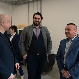 Zväčšiť fotografiu - Nové technológie posúvajú kvalitu vzdelávania vpred - 20230320_TSK_024w